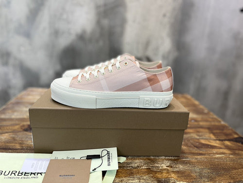 Burberry Luxury Shoes