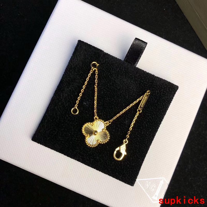 Van Cleef & Arples Jewelry