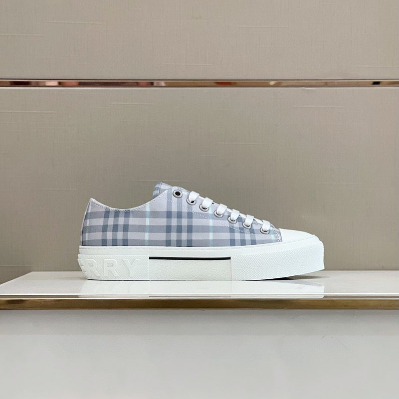 Burberry Luxury Shoes