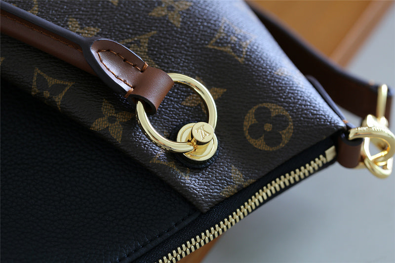 I W Fashion Lu-Vi bags - 8008