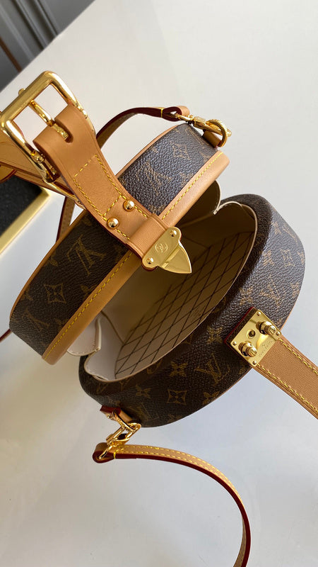 I W Fashion Lu-Vi Bags - 16975
