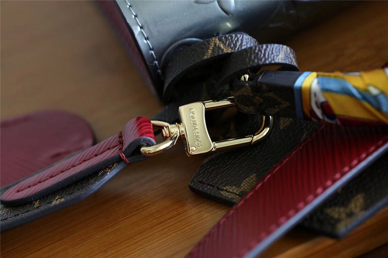 I W Fashion Lu-Vi bags - 8040