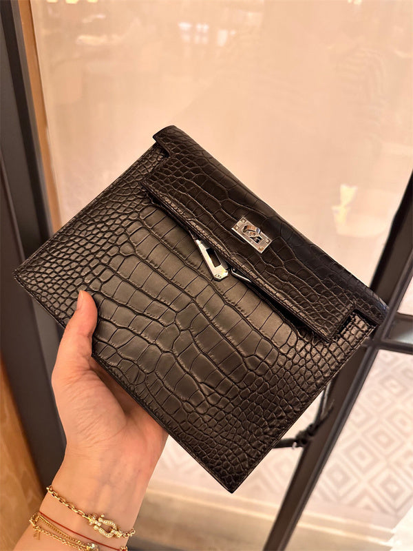 PHA - HMS Bags - 660