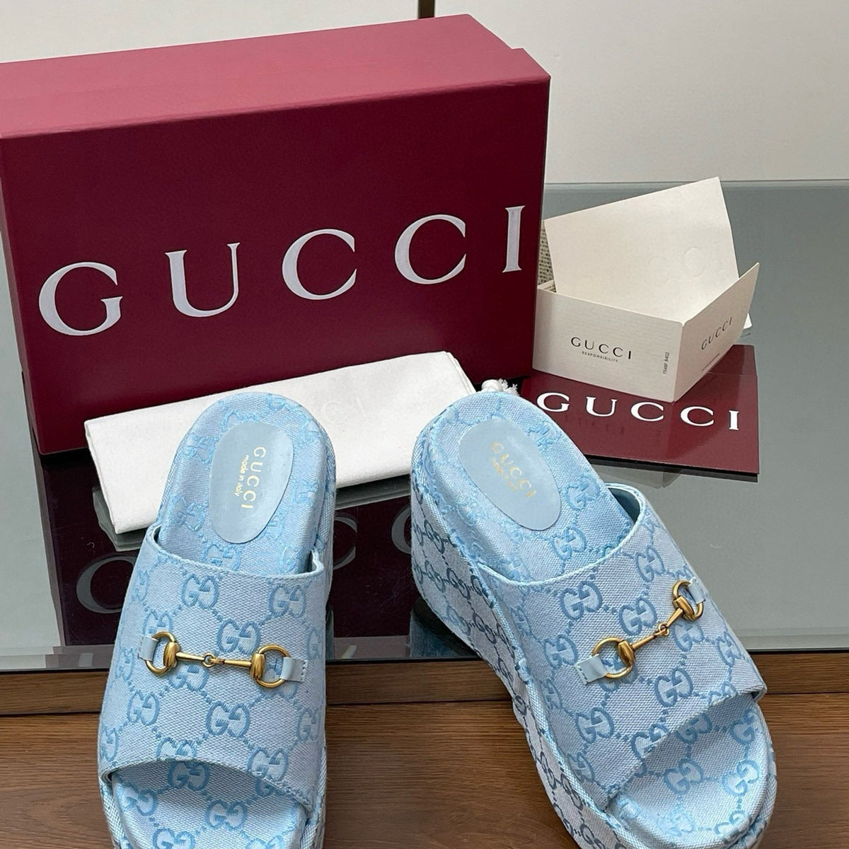 GG WEDGE SANDALS