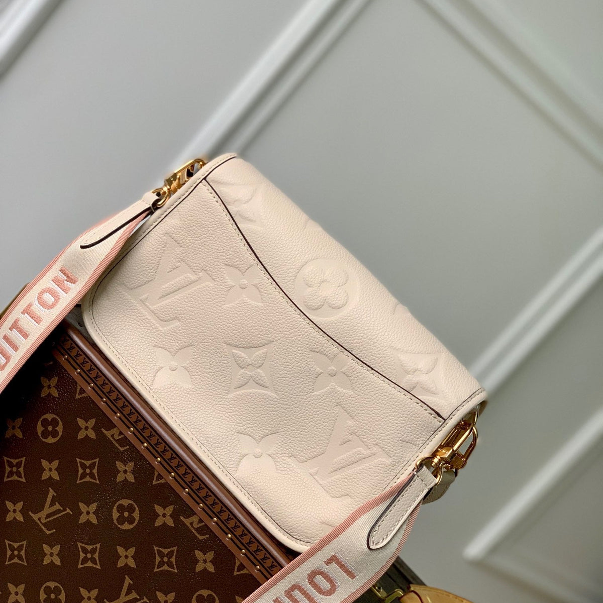 LOU DIANE SATCHEL BAG