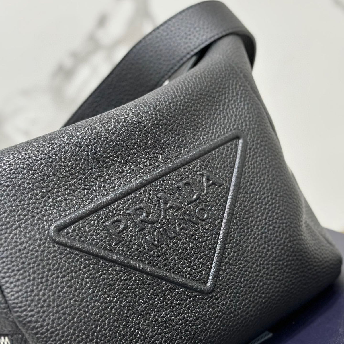 PD LEATHER BAG WITH SHOULDER STRAP