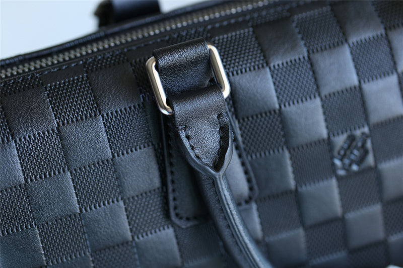I W Fashion Lu-Vi bags - 9832