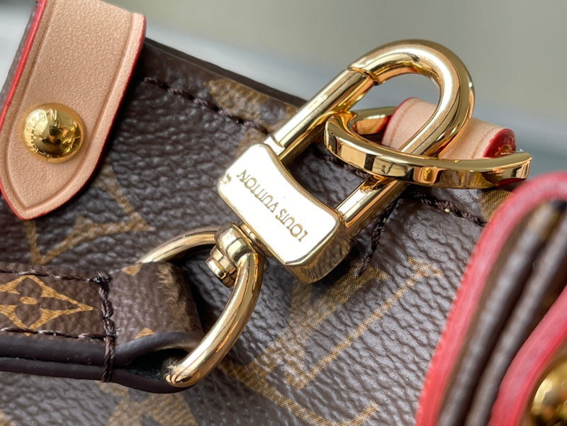 I W Fashion Lu-Vi bags - 17079