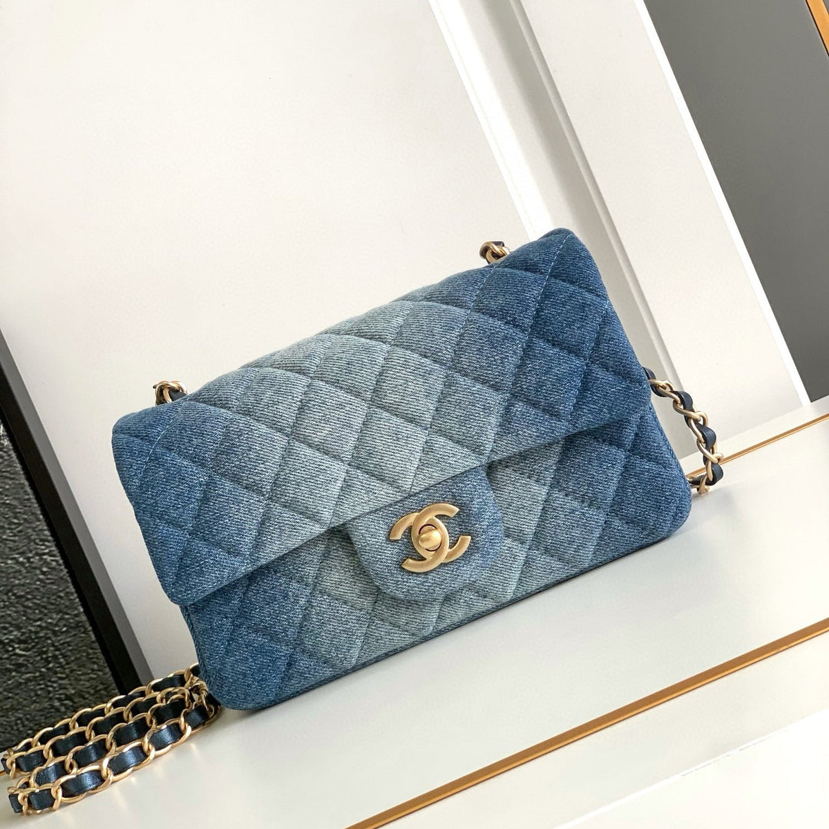CC CLASSIC FLAP DENIM BAG
