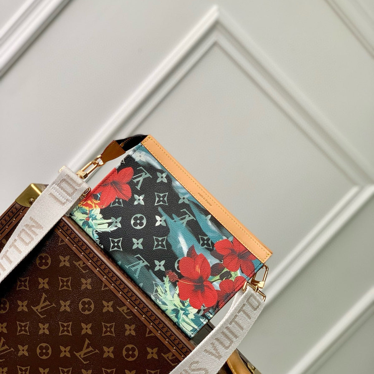LOU GASTON WEARABLE WALLET