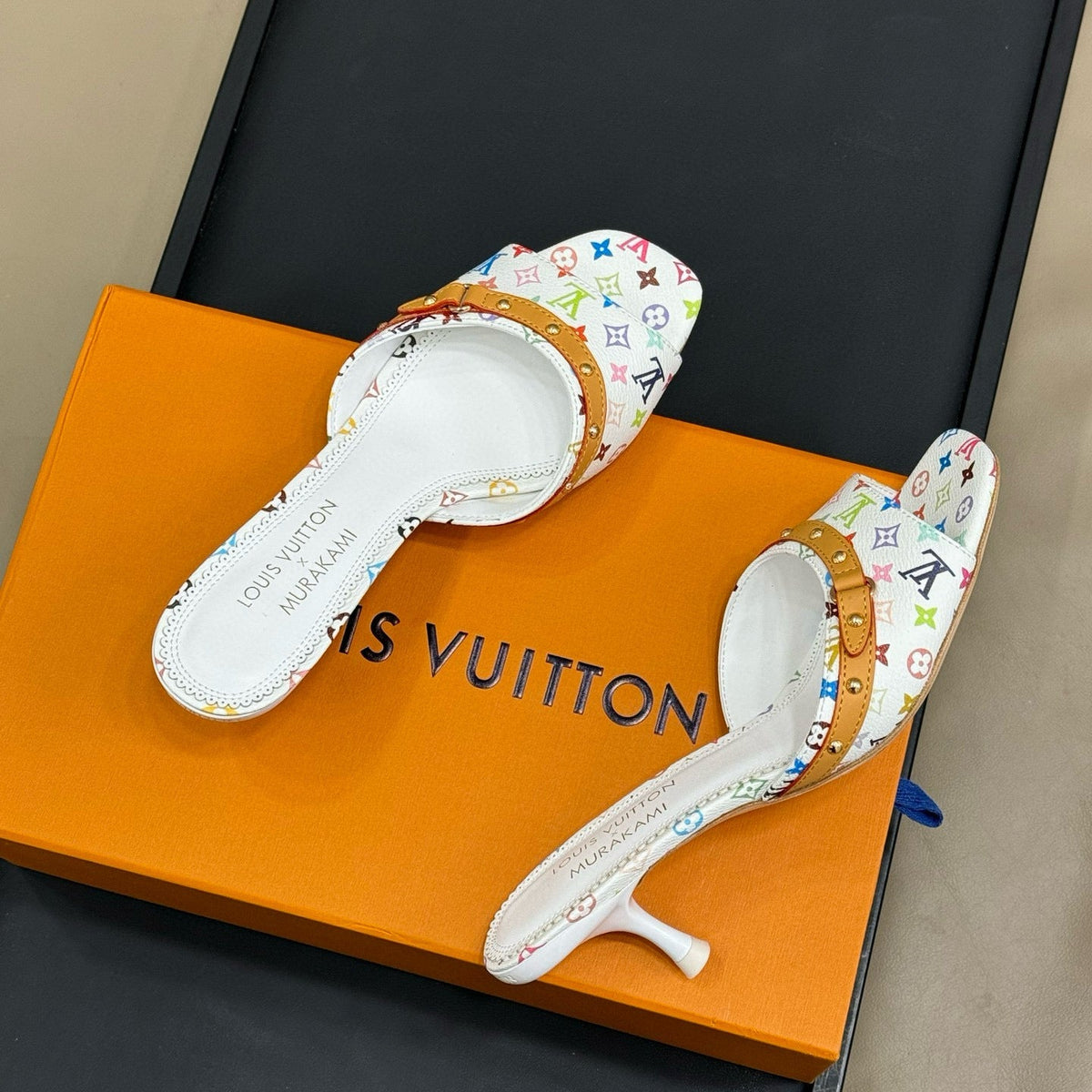 LOU HEELS