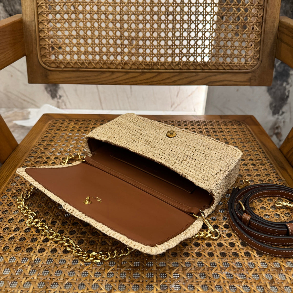 CEL MULTIPOCHETTE IN RAFFIA BAG