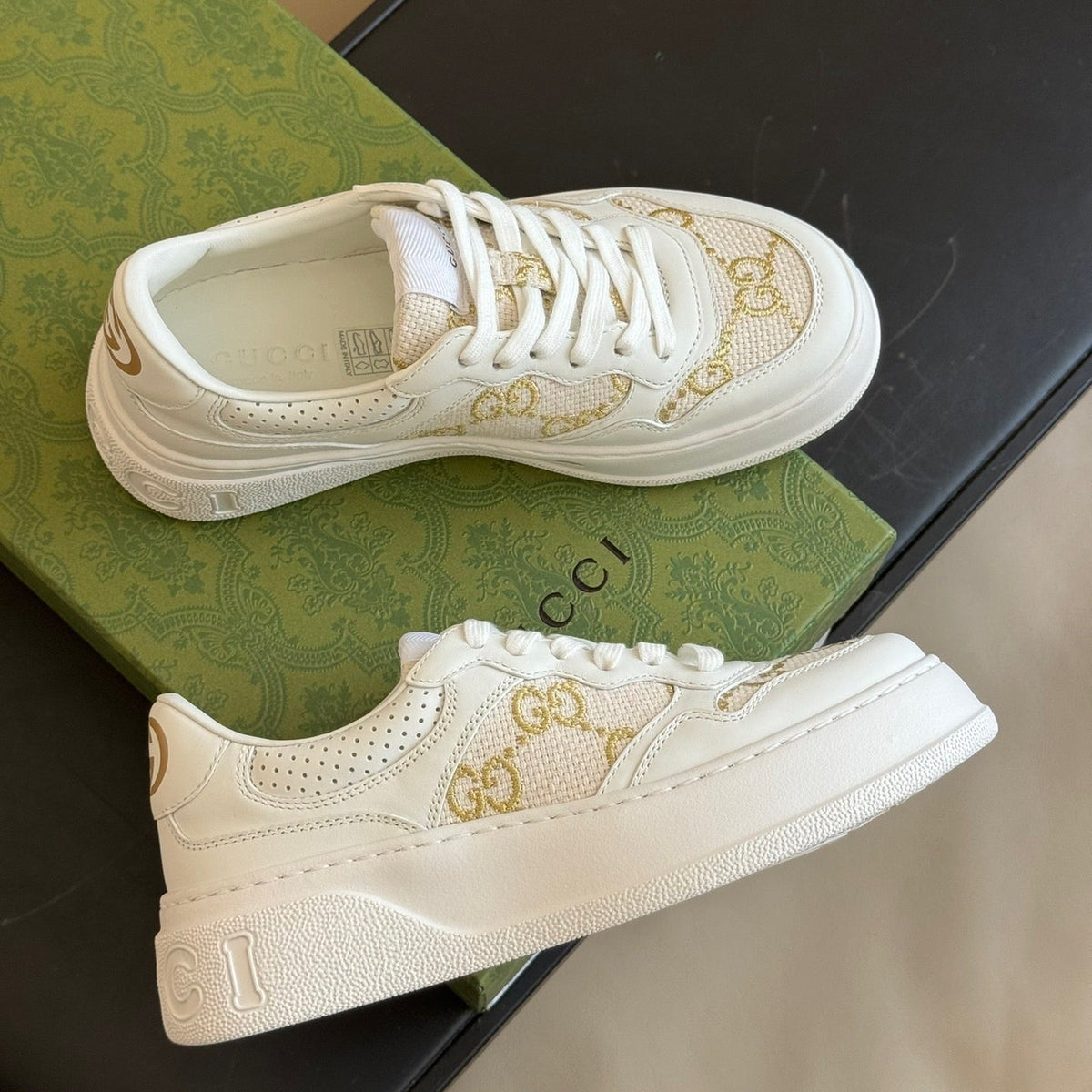 GG EMBOSSED SNEAKER