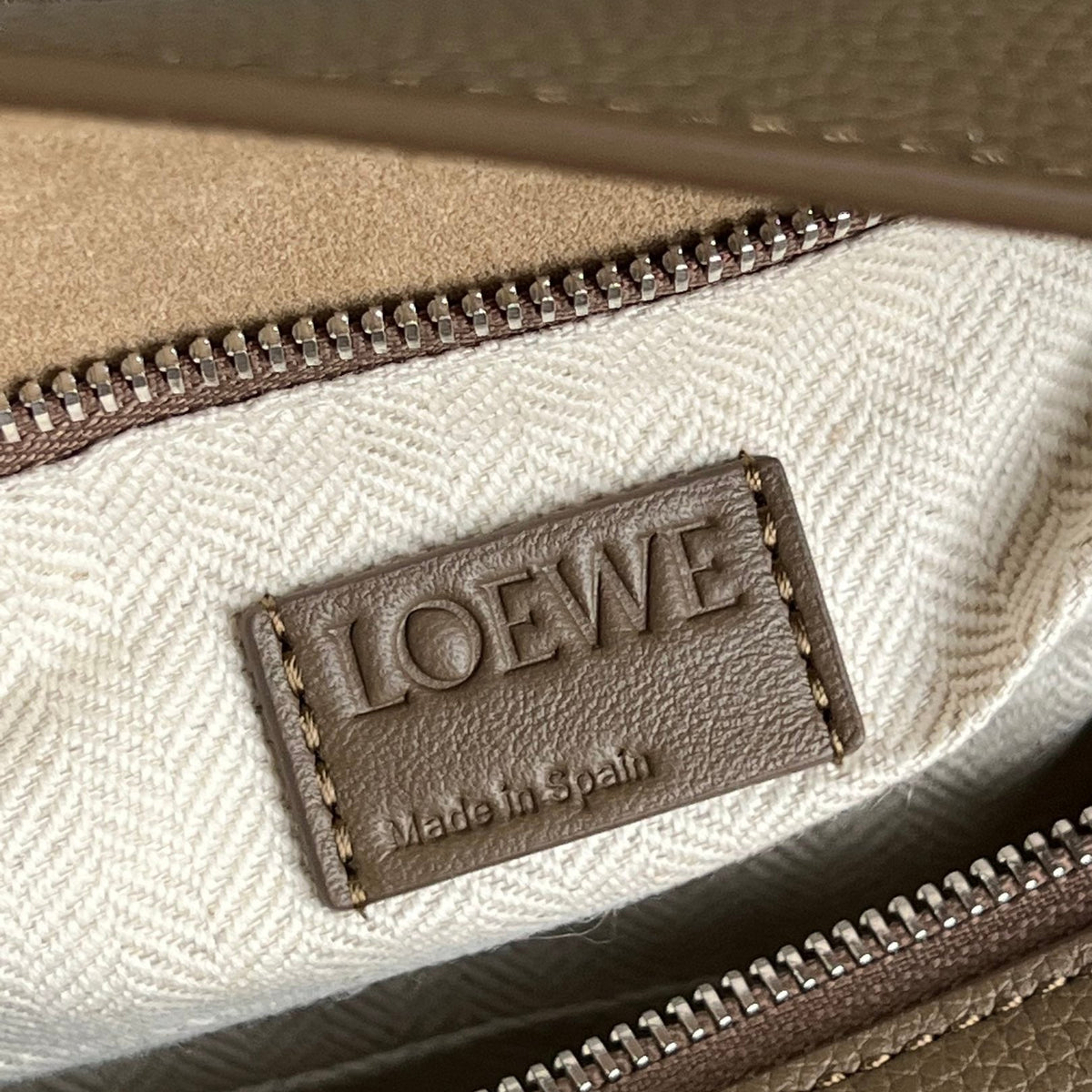 LOEW MEDIUM PUZZLE BAG