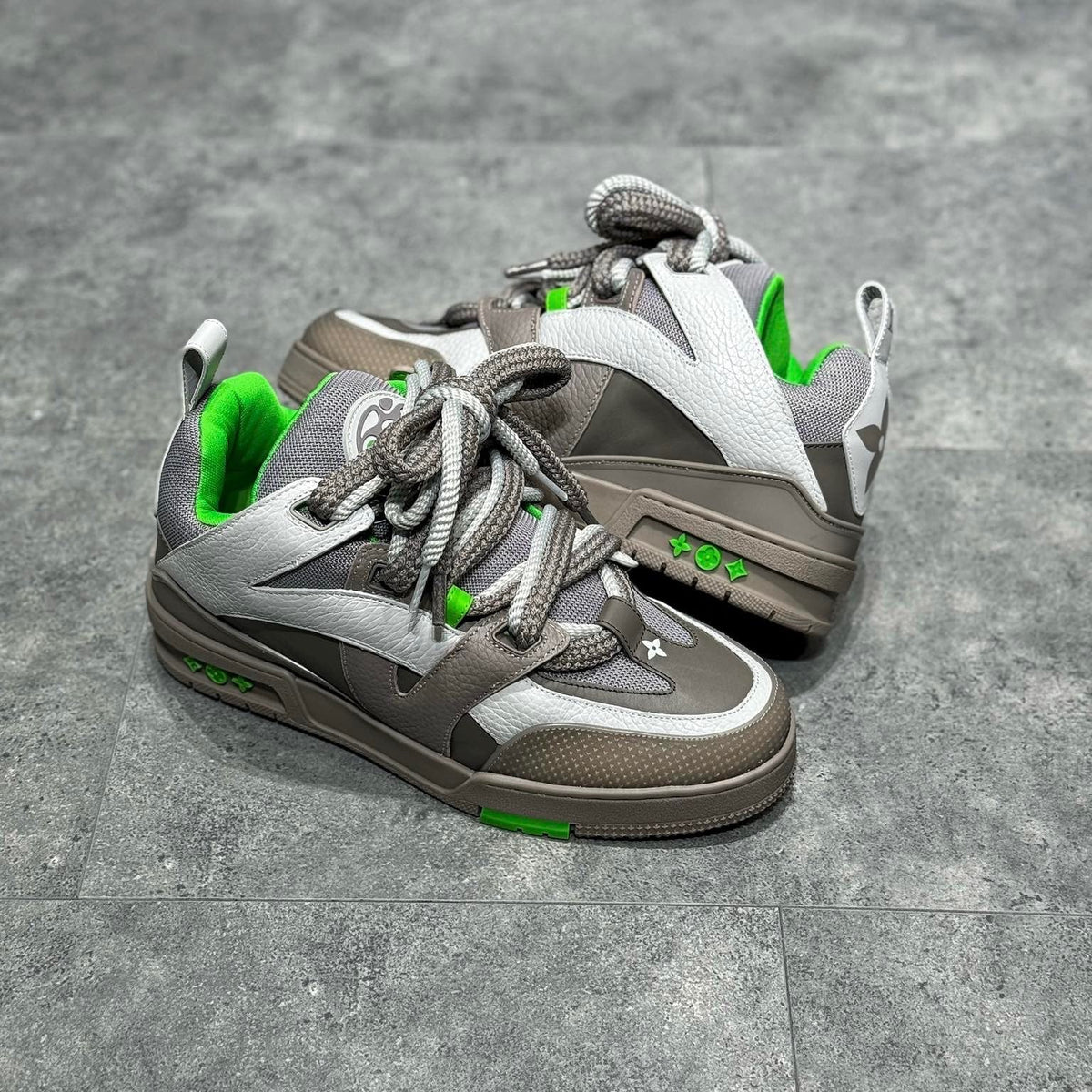 LOU TRAINERS