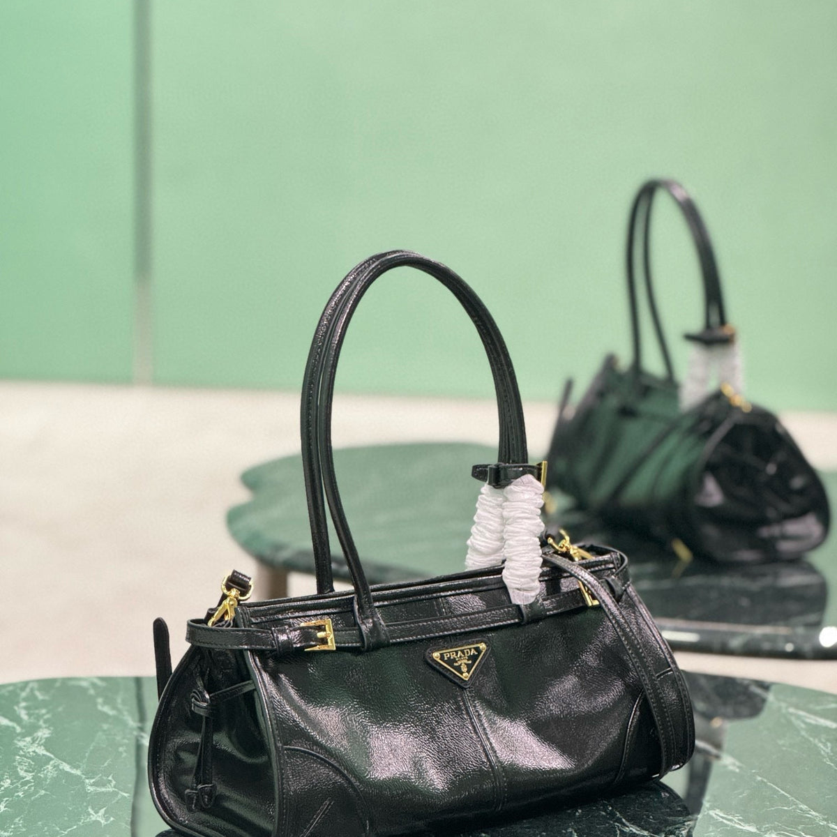PD MEDIUM LEATHER HANDBAG