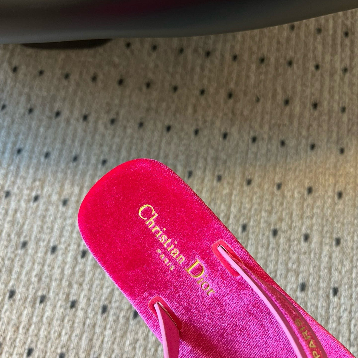 CD THONG SANDAL