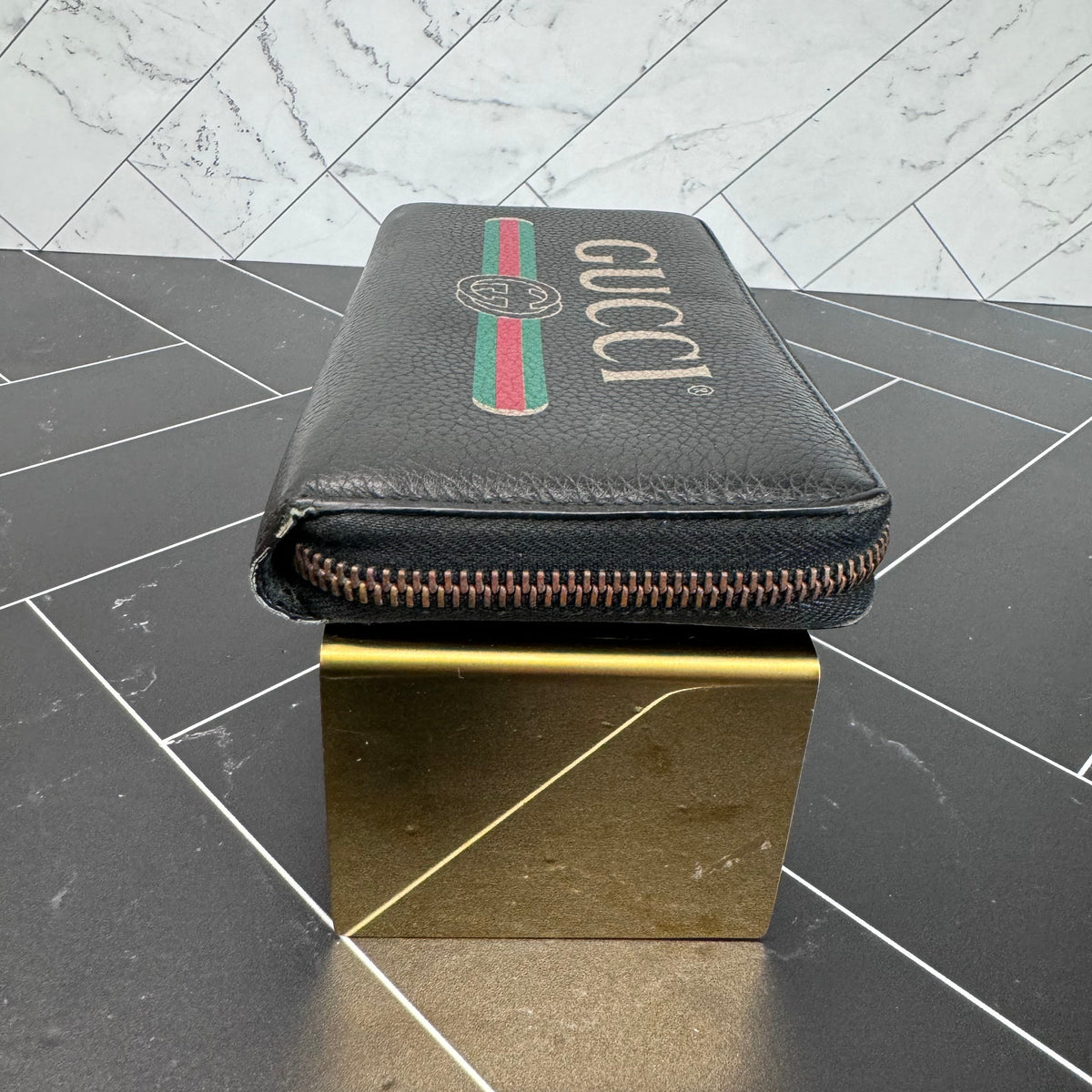 Gucci Black Leather Logo Zippy Wallet