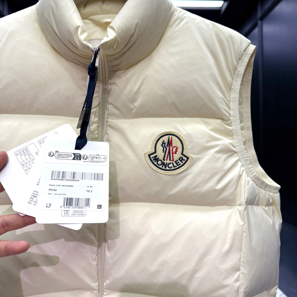 MONC ALMAZ VEST