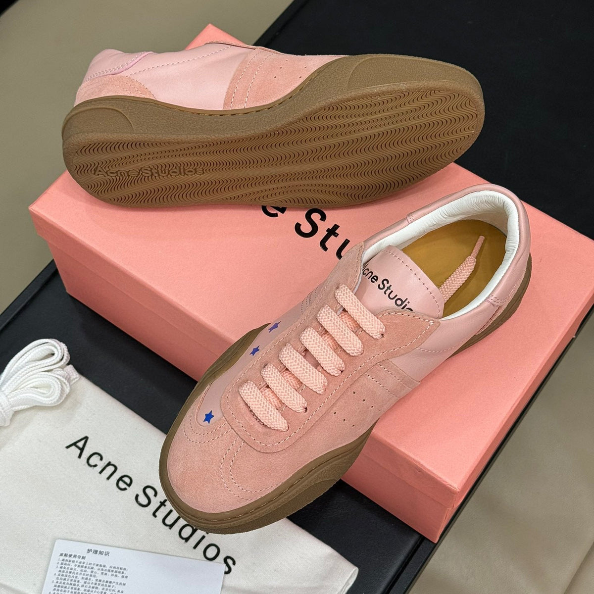 ACNE TRAINERS