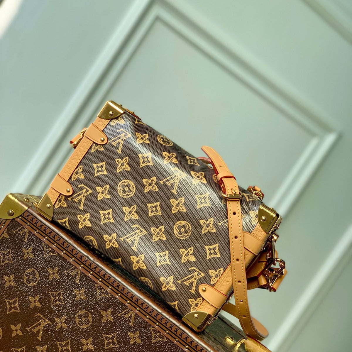 LOU SIDE TRUNK MM BAG