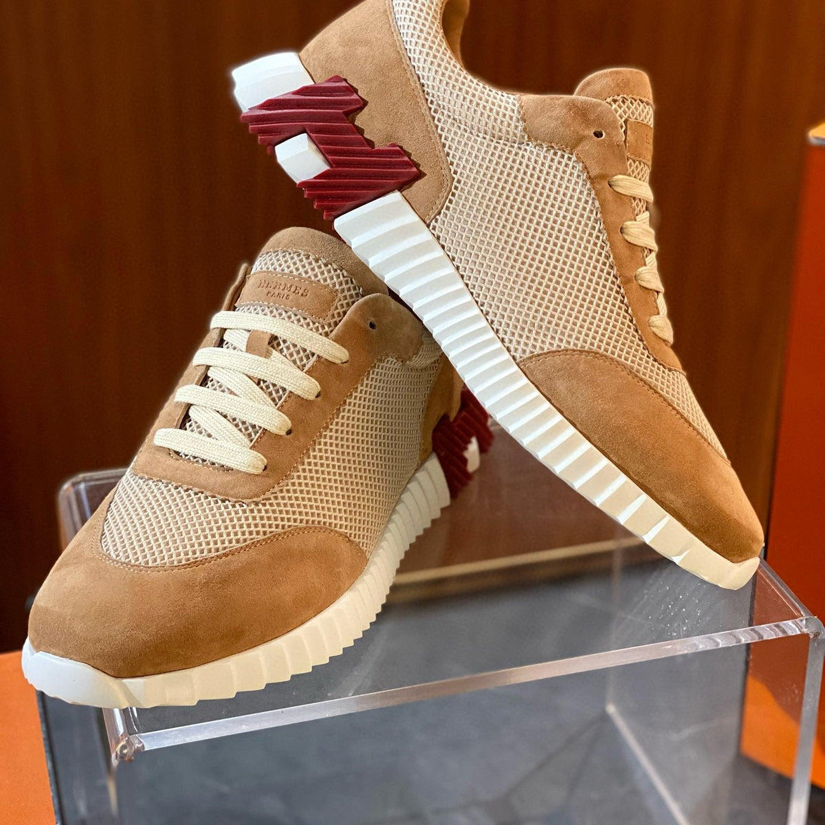 HERM BOUNCING SNEAKERS
