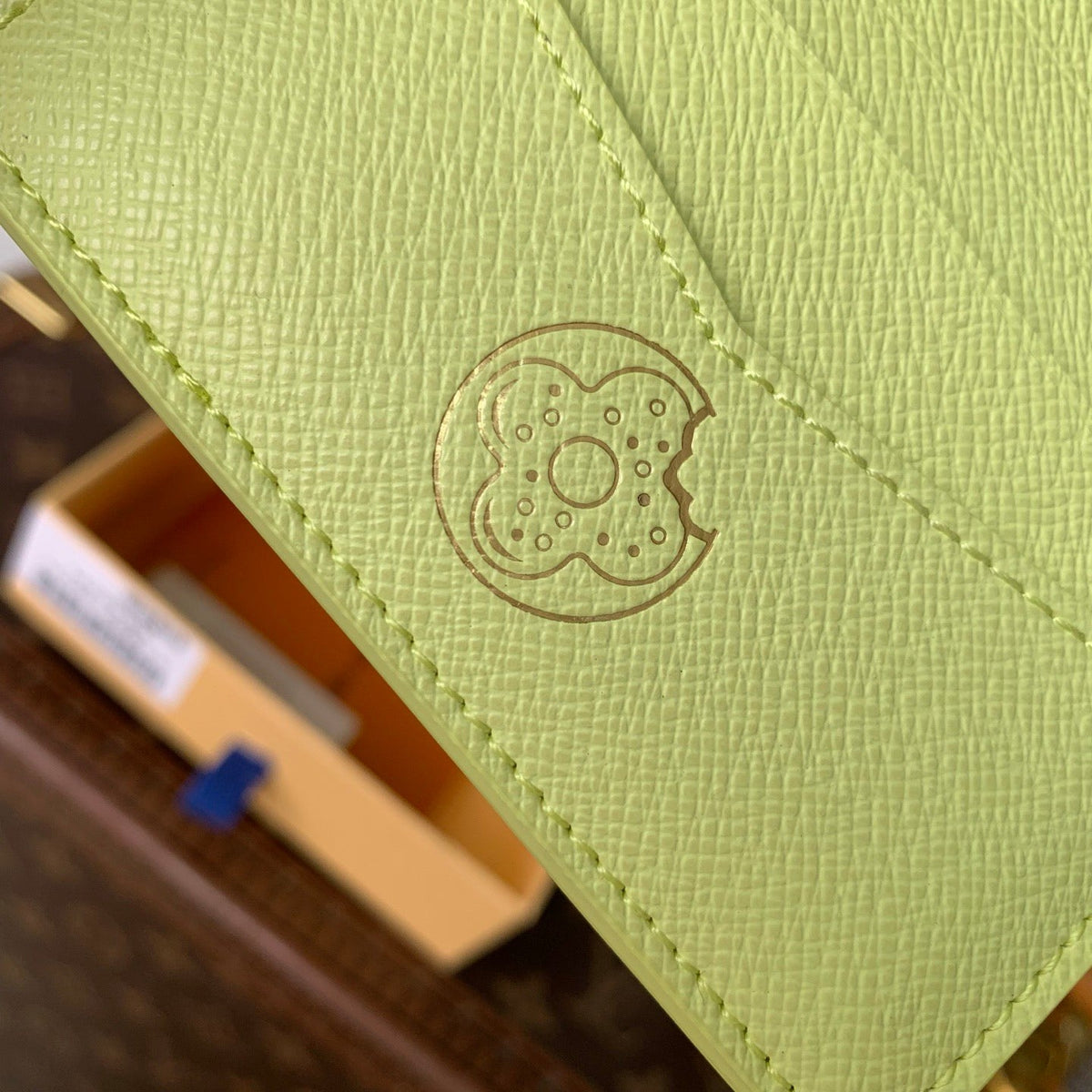 LOU SLENDER WALLET