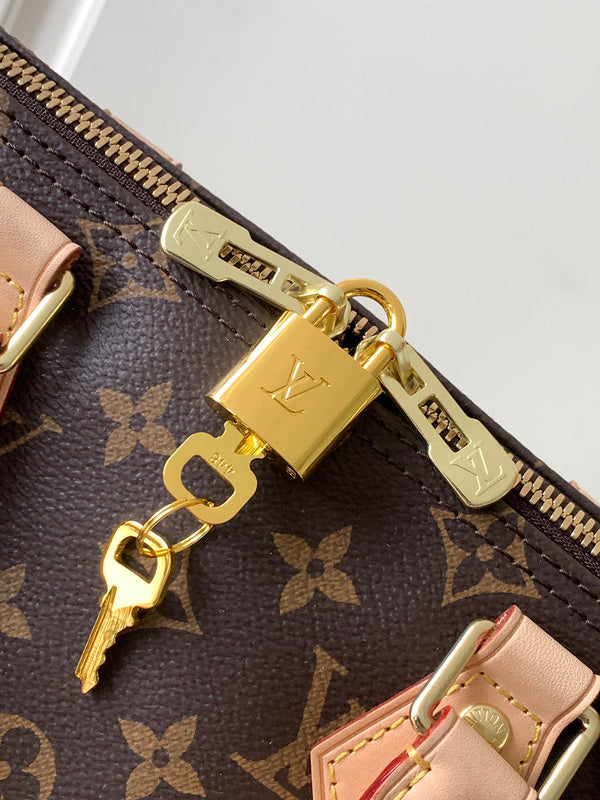 I W Fashion Lu-Vi Bags - 16877