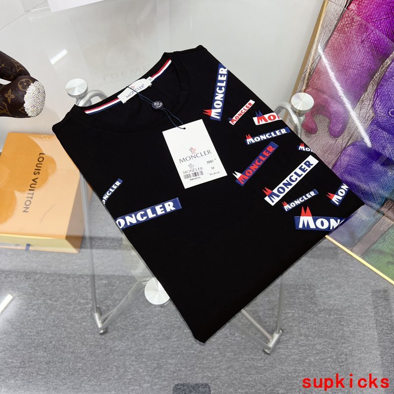 Moncler Luxury Cloth