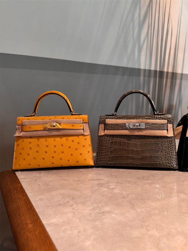 PHA - HMS Bags - 106