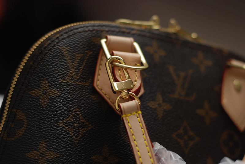 I W Fashion Lu-Vi bags - 8260