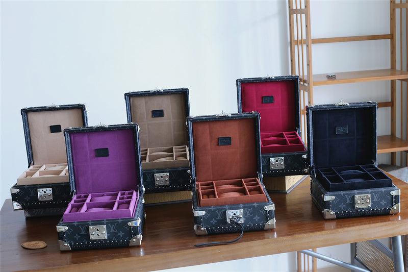 I W Fashion Lu-Vi bags - 9543