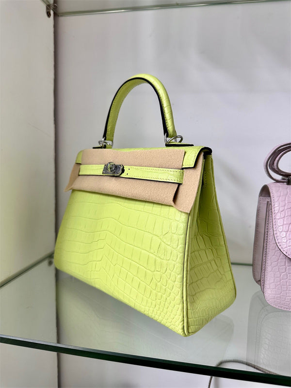 PHA - HMS Bags - 687