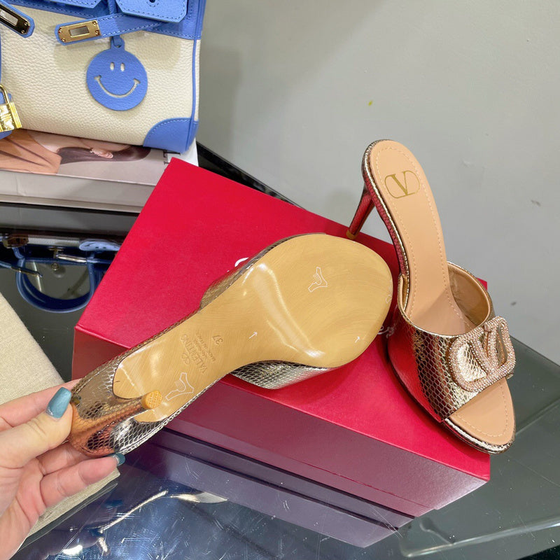 Valentino GARAVANI Luxury Shoes