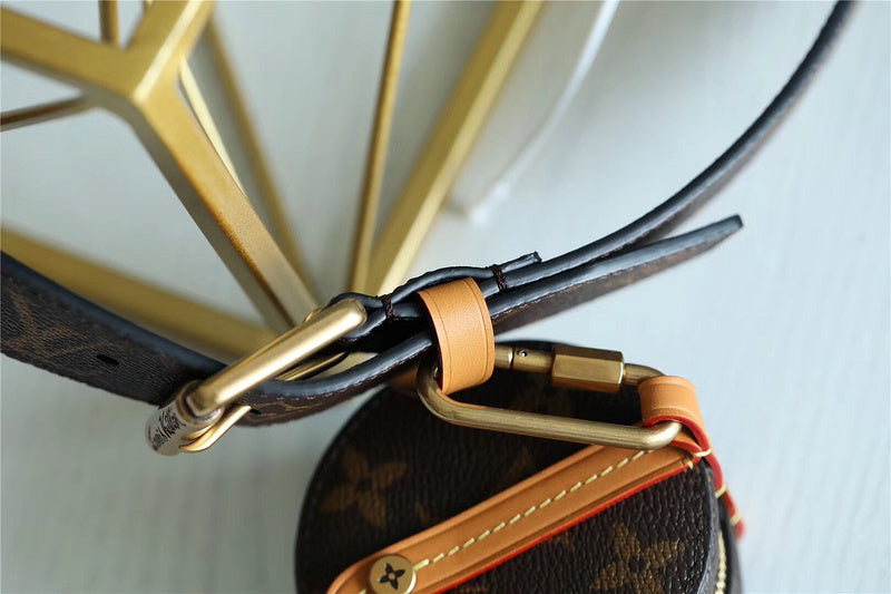 I W Fashion Lu-Vi bags - 9200