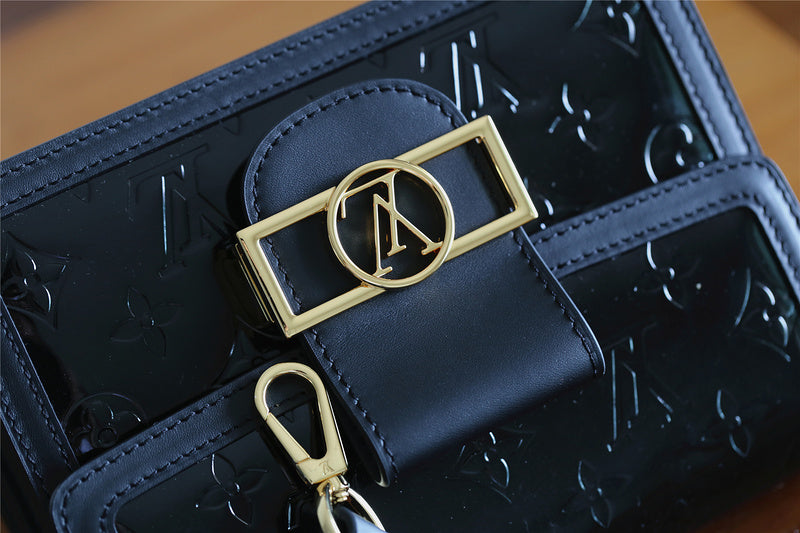 I W Fashion Lu-Vi bags - 8130