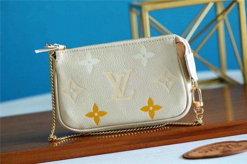 I W Fashion Lu-Vi bags - 8838