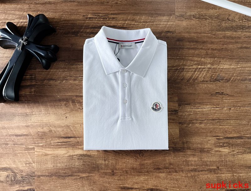 Moncler Luxury Cloth