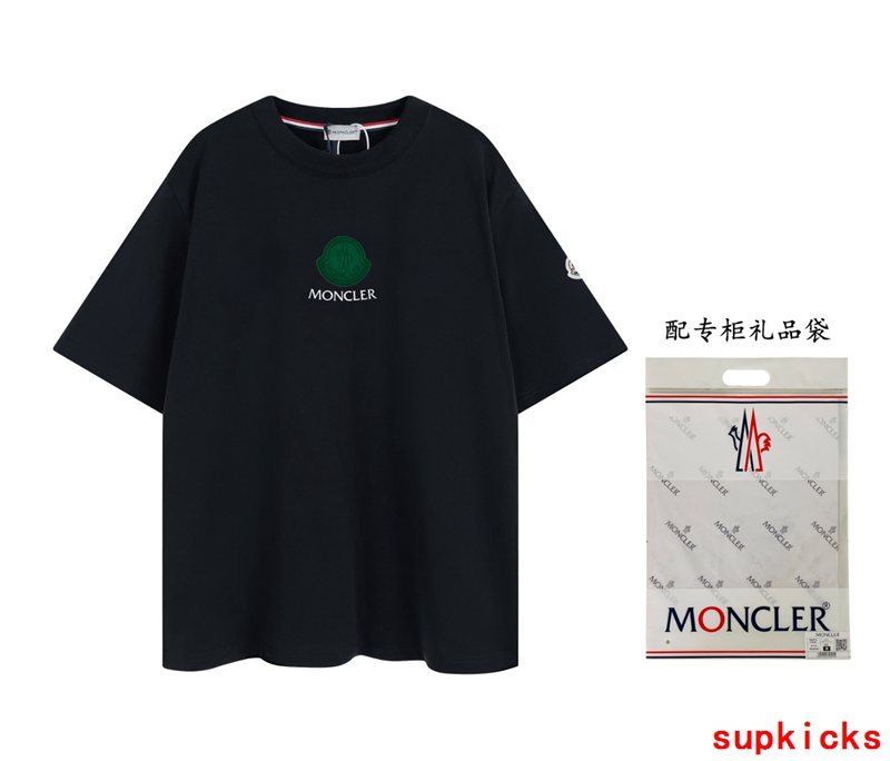 Moncler Luxury Cloth