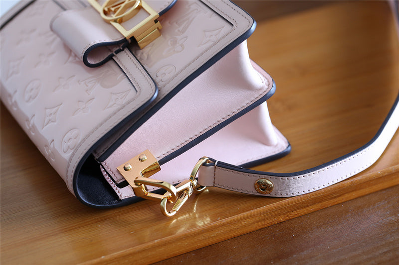 I W Fashion Lu-Vi bags - 8124