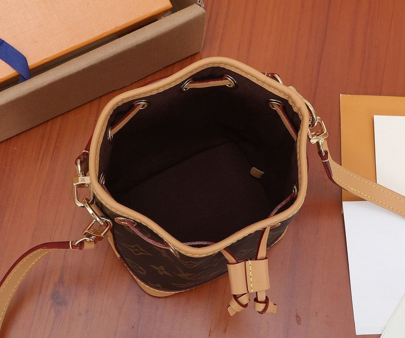 I W Fashion Lu-Vi Bags - 16805