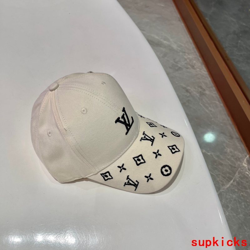 Louis Vuitton Luxury Cap