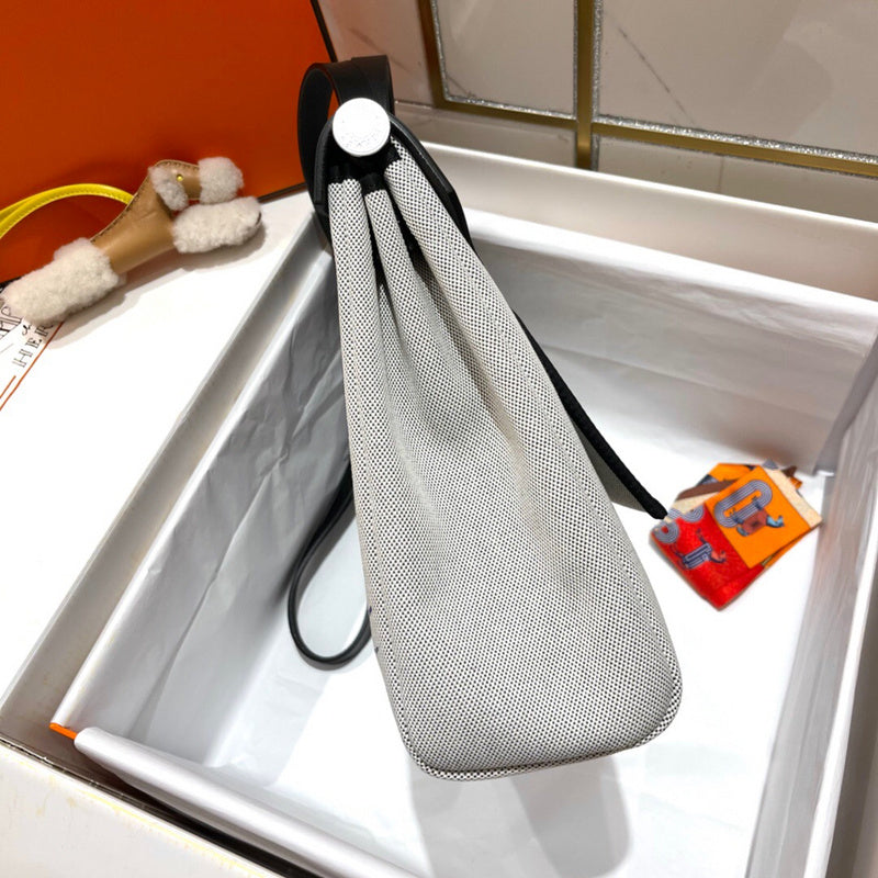 PHA - HMS Bags - 1702