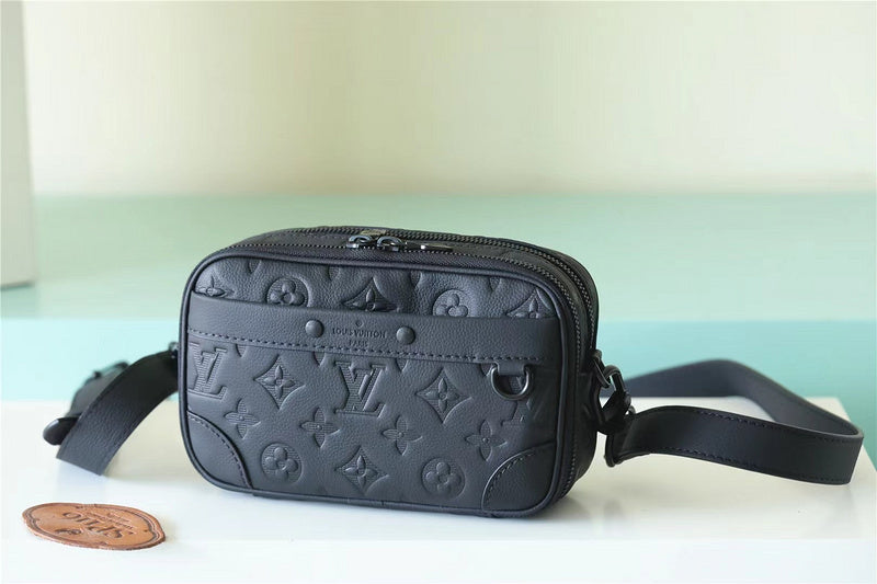 I W Fashion Lu-Vi bags - 9893