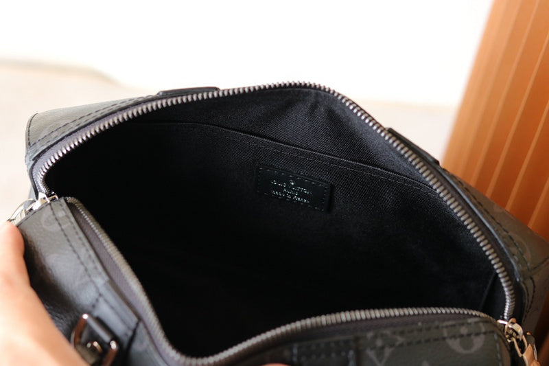 I W Fashion Lu-Vi bags - 17187