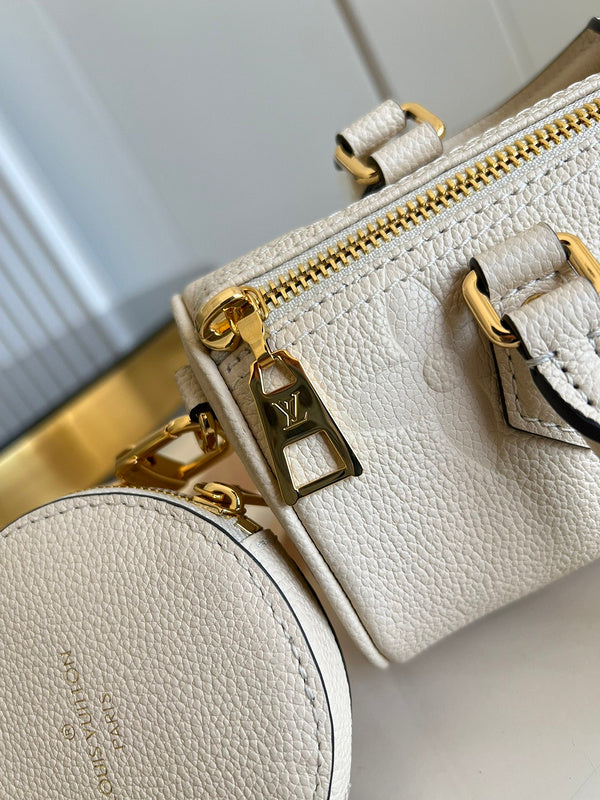 I W Fashion Lu-Vi bags - 17202