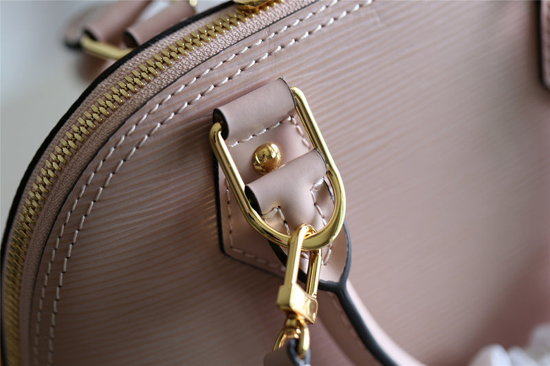 I W Fashion Lu-Vi bags - 8254