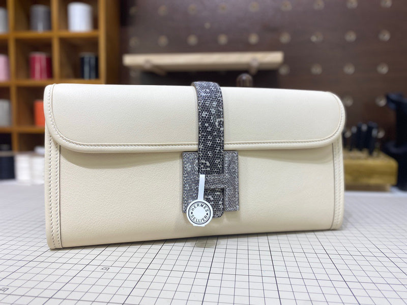 PHA - HMS Bags - 1738