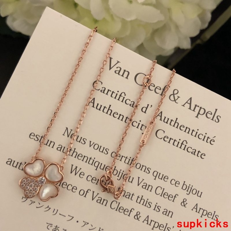 Van Cleef & Arples Jewelry