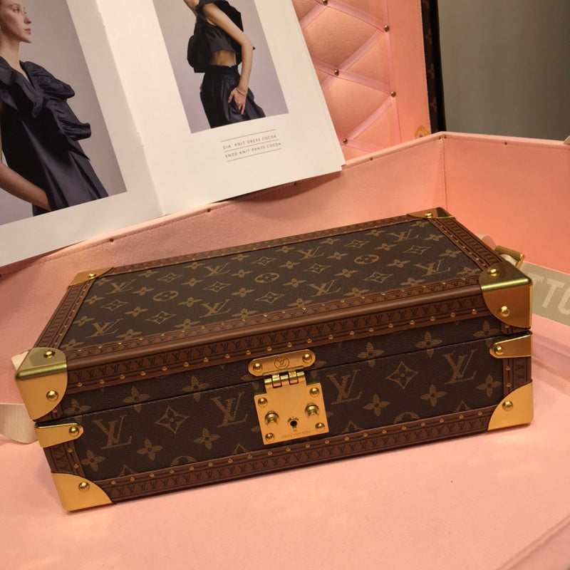 I W Fashion Lu-Vi bags - 9482